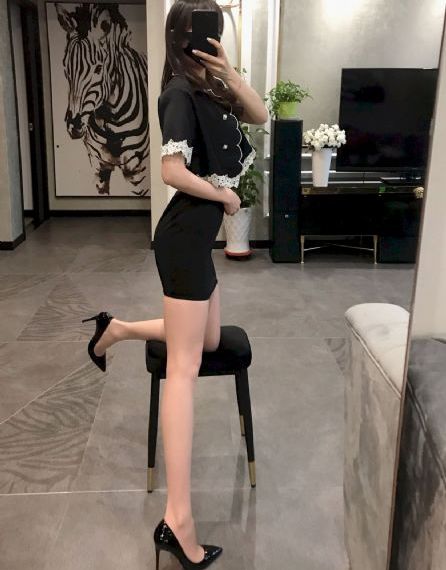 乖把腿抬高一点就不疼了视频